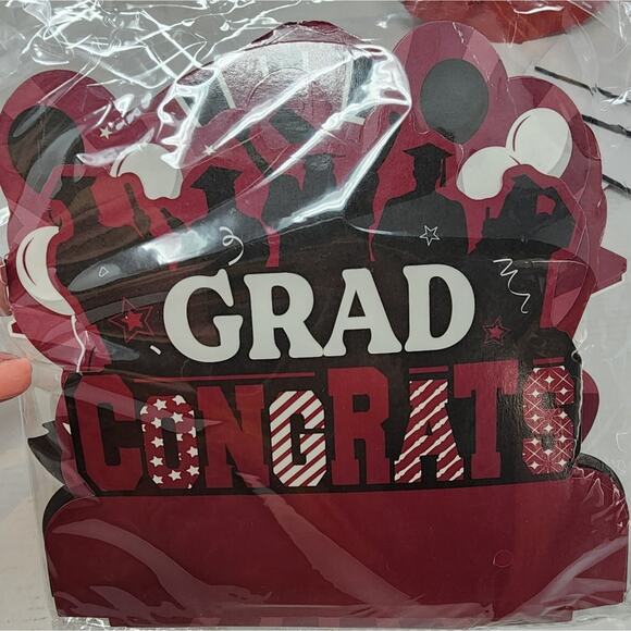 Graduation 12 pc Table Toppers Guys Girls Red Black Grad Party Decoration New - Picture 3 of 8